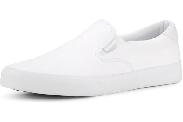 Backyard park run: High durability fit for playground duties — Lugz Men's Clipper Sneaker