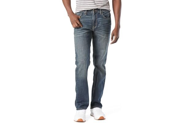 Leaving the office check: Solid comfort build for the ride home — Levi Strauss Signature Gold Mens Relaxed Fit Flex Jeans