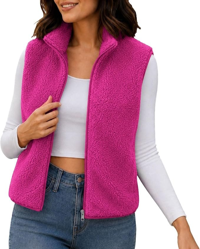 A closer look at how Lightweight Jacket moves — Otsant Women's Fleece Vest Sleeveless Lightweight Warm Jacket with Pockets