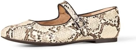 How Dress instantly elevated a five-minute on-the-go look — Amazon Essentials Women's Velvet Mary Jane Ballet Flat with Buckle Strap