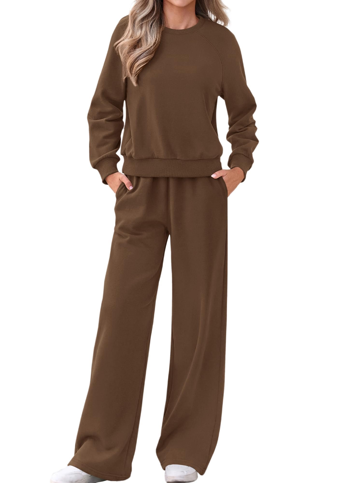 Raglan seams curving from collar to underarm — Kirundo Sweat Set Women 2 Piece Lounge Sets Airport Travel Outfit