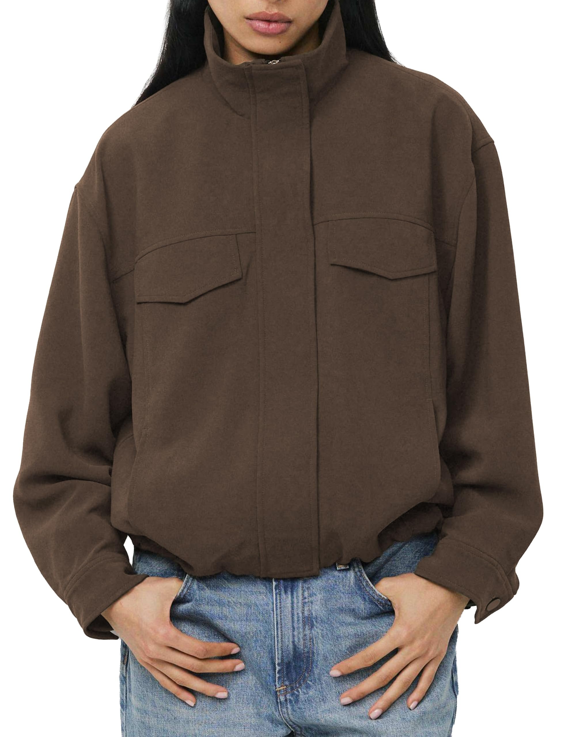 Chest flap pockets on the brown cropped bomber — Riatour Women Cropped Bomber Jacket Oversized Utility Outwear