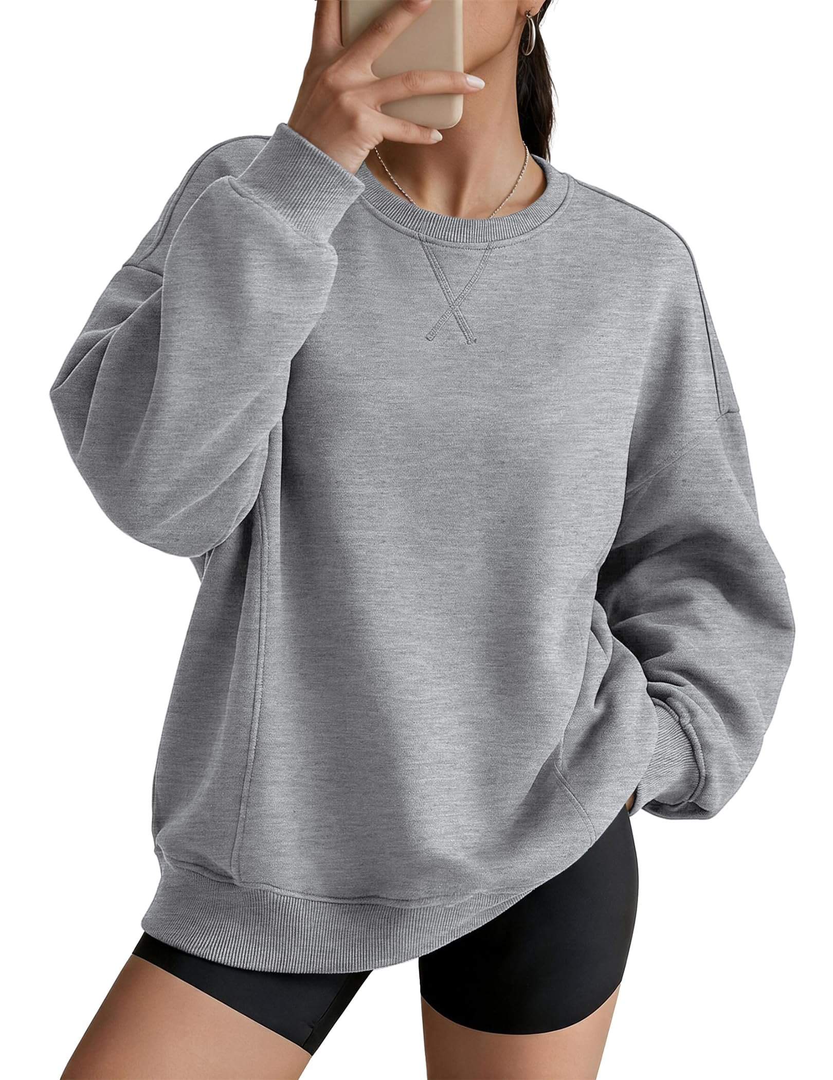 Ribbed cuffs on the crewneck sleeves — Totatuit Womens Crew Neck Sweatshirt Long Sleeve Pullover Winter Sweatshirt